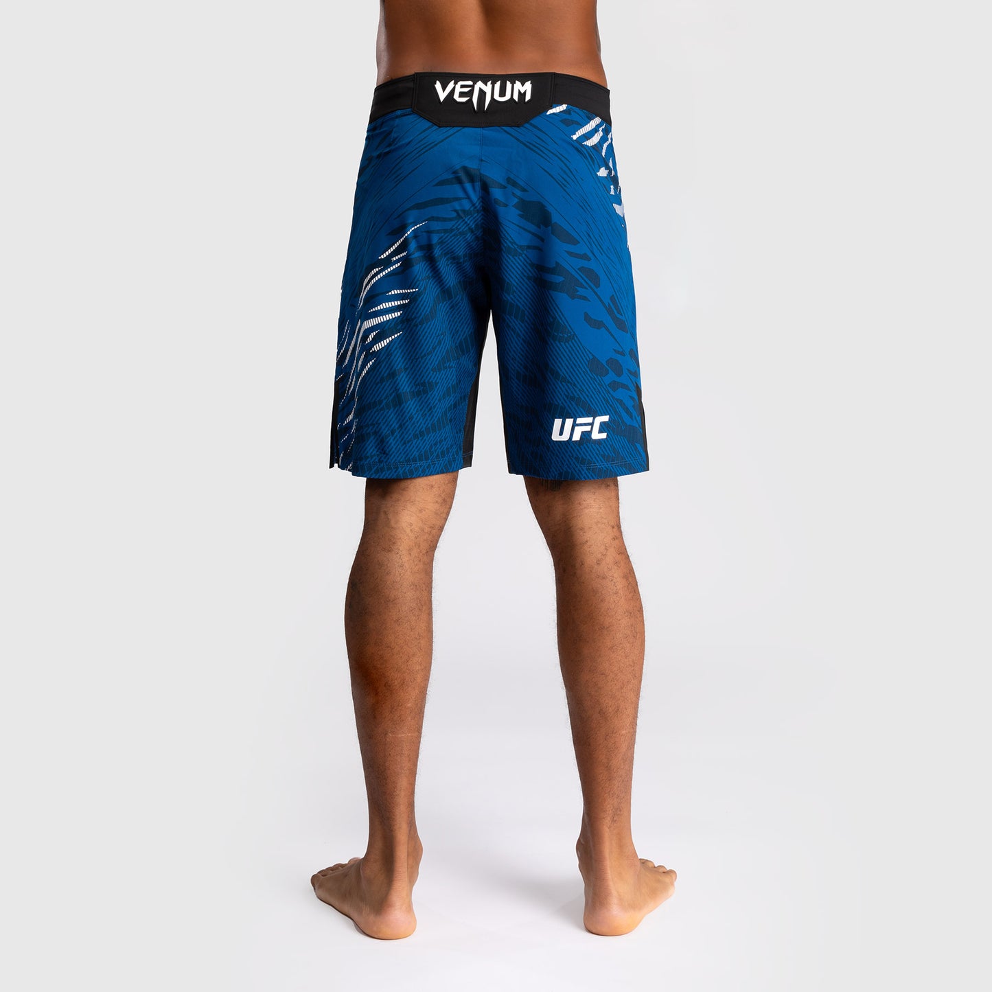 UFC Fusion by Venum Personalized Authentic Fight Night Herren Fight Short - Long Fit - Blau