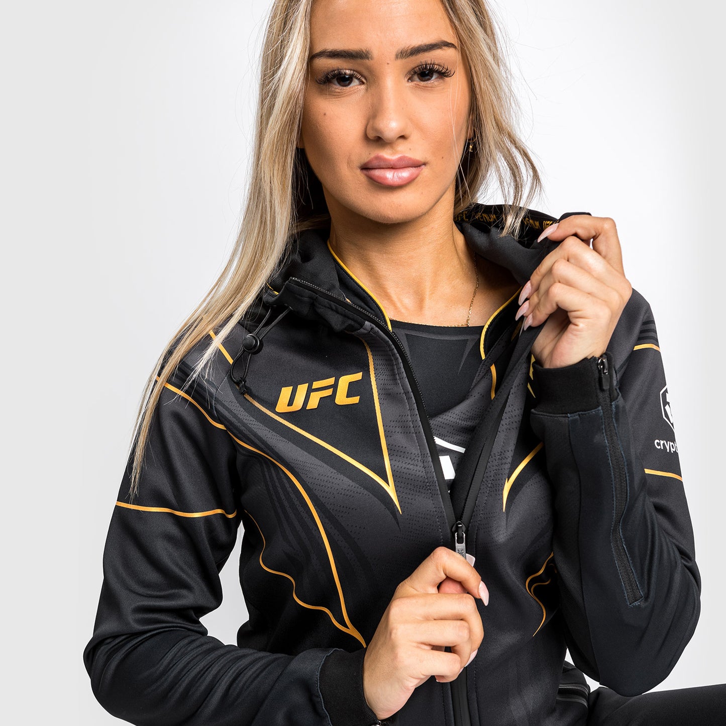 UFC Venum Authentic Fight Night 2.0 Frauen Walkout Hoodie - Champion