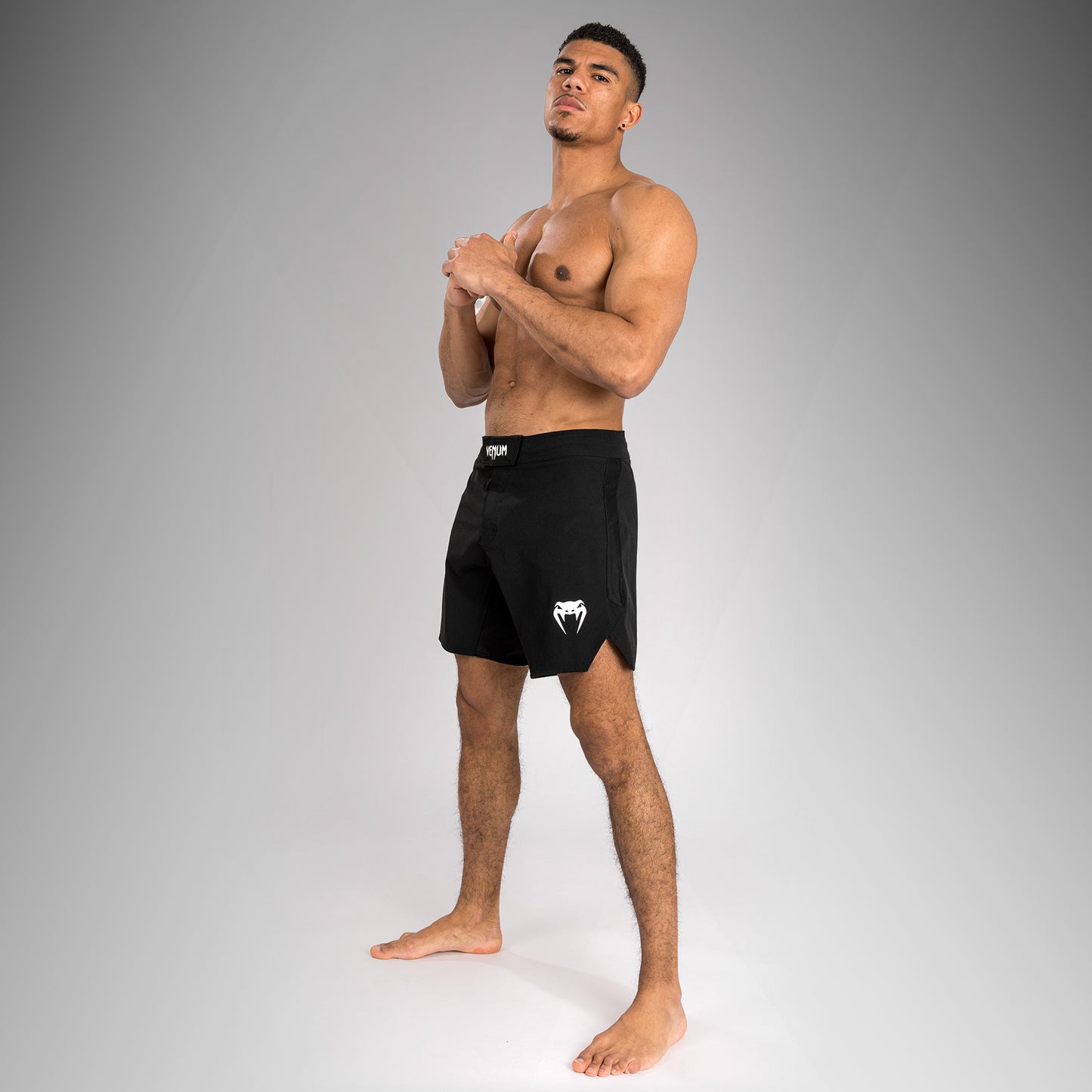 Venum Contender Fight Shorts für Männer - Schwarz/Weiß