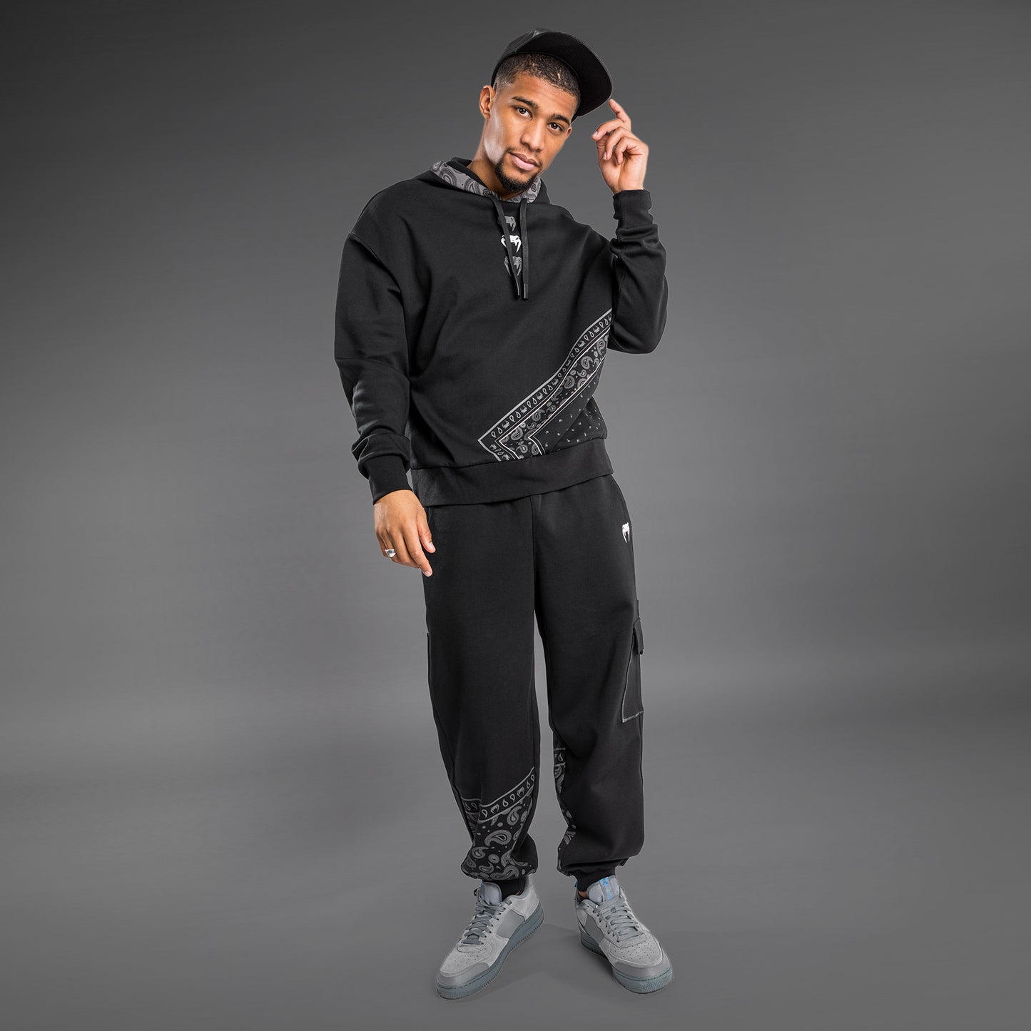 Venum Cali 34 XL Hoody – Oversize- Schwarz