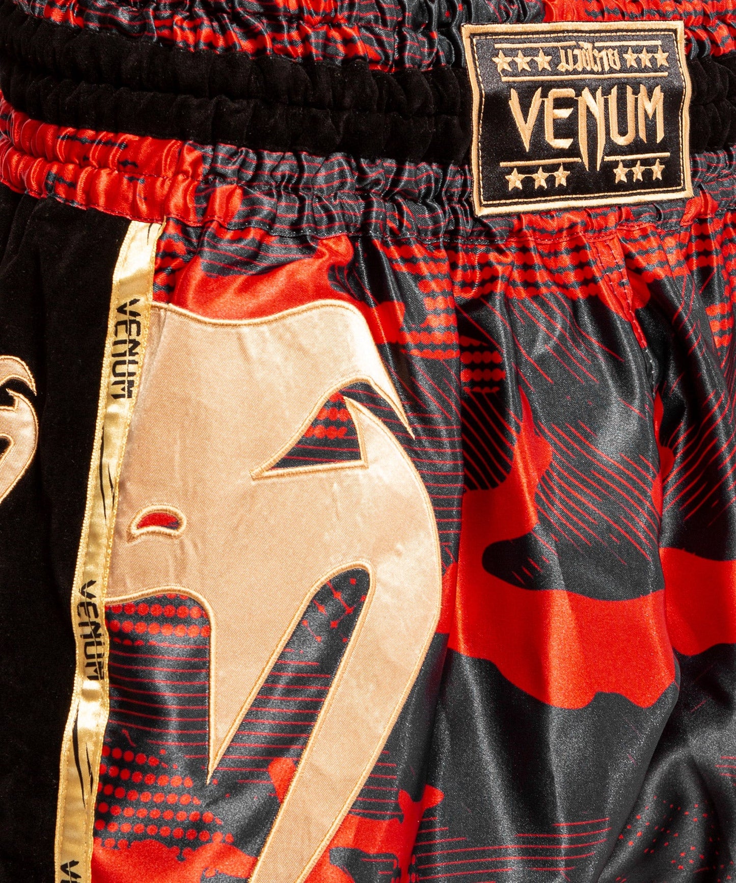 Muay Thai Shorts Venum Giant Camo - Rot/Gold