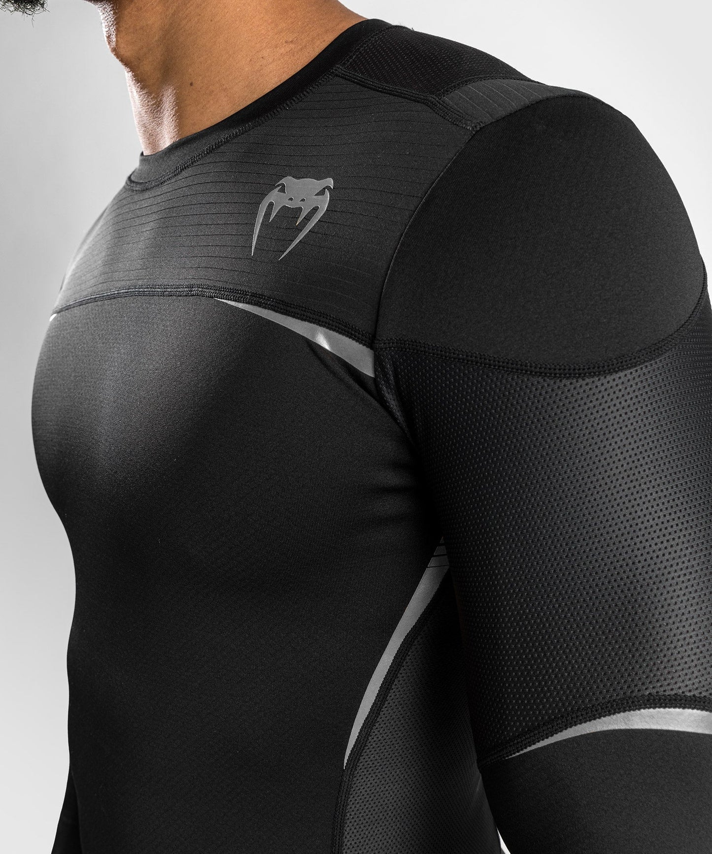 Venum Tempest 2.0 Kompressionsshirt (Langarm) : Schwarz / Grau
