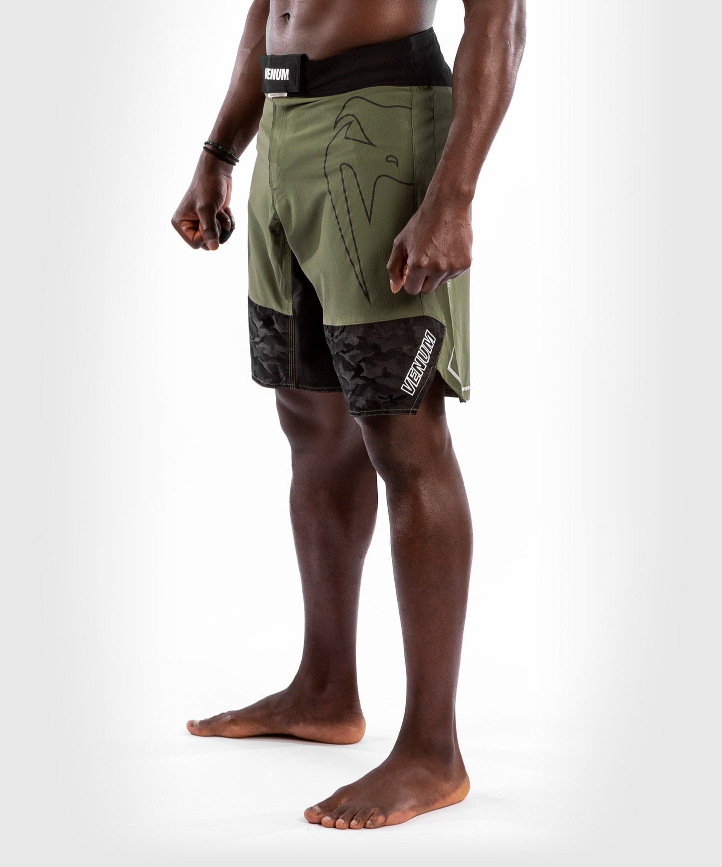 Fightshorts Venum LIGHT 4.0 - Khaki/Silber
