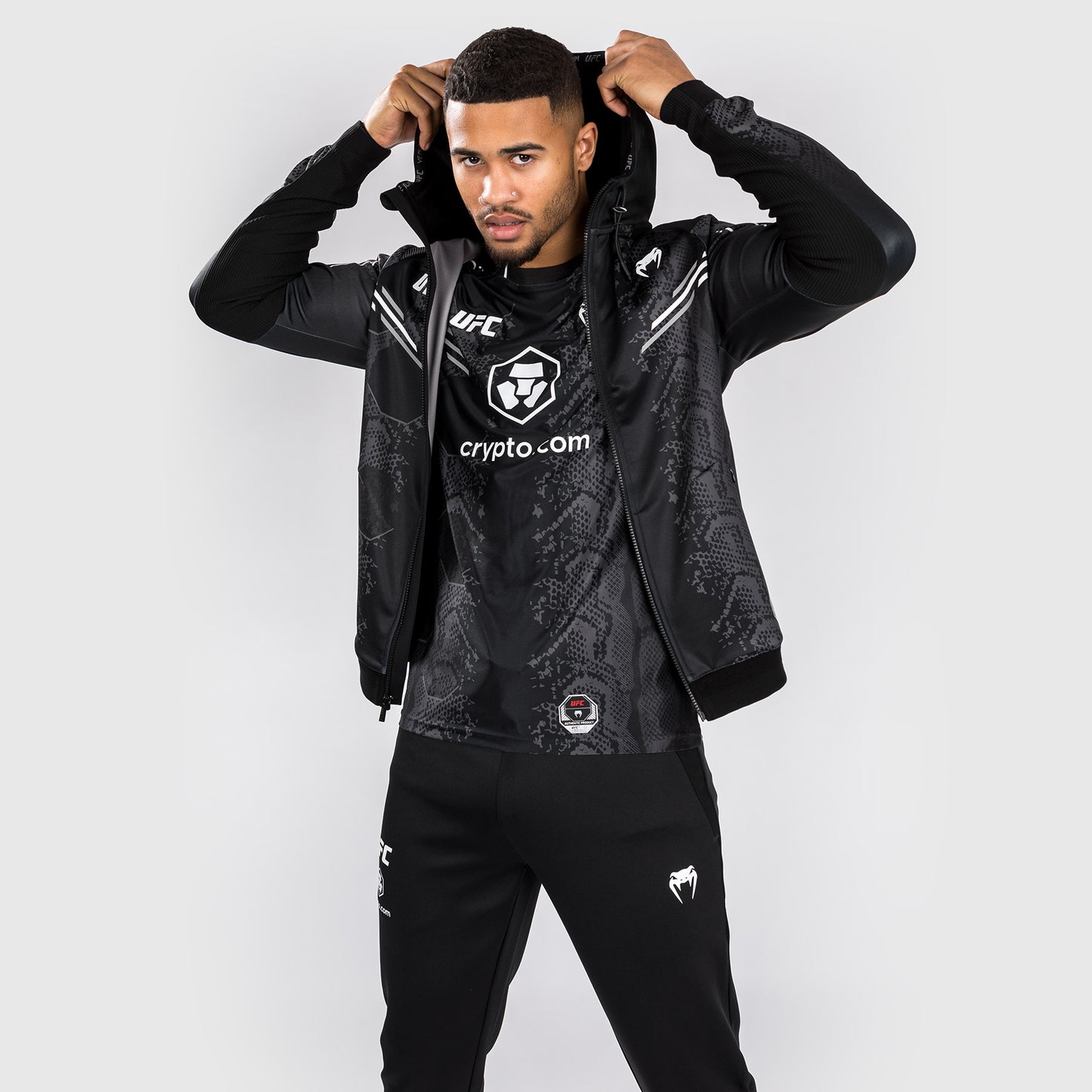 UFC Adrenaline by Venum Authentic Fight Night Walkout Hoodie für Männer - Schwarz