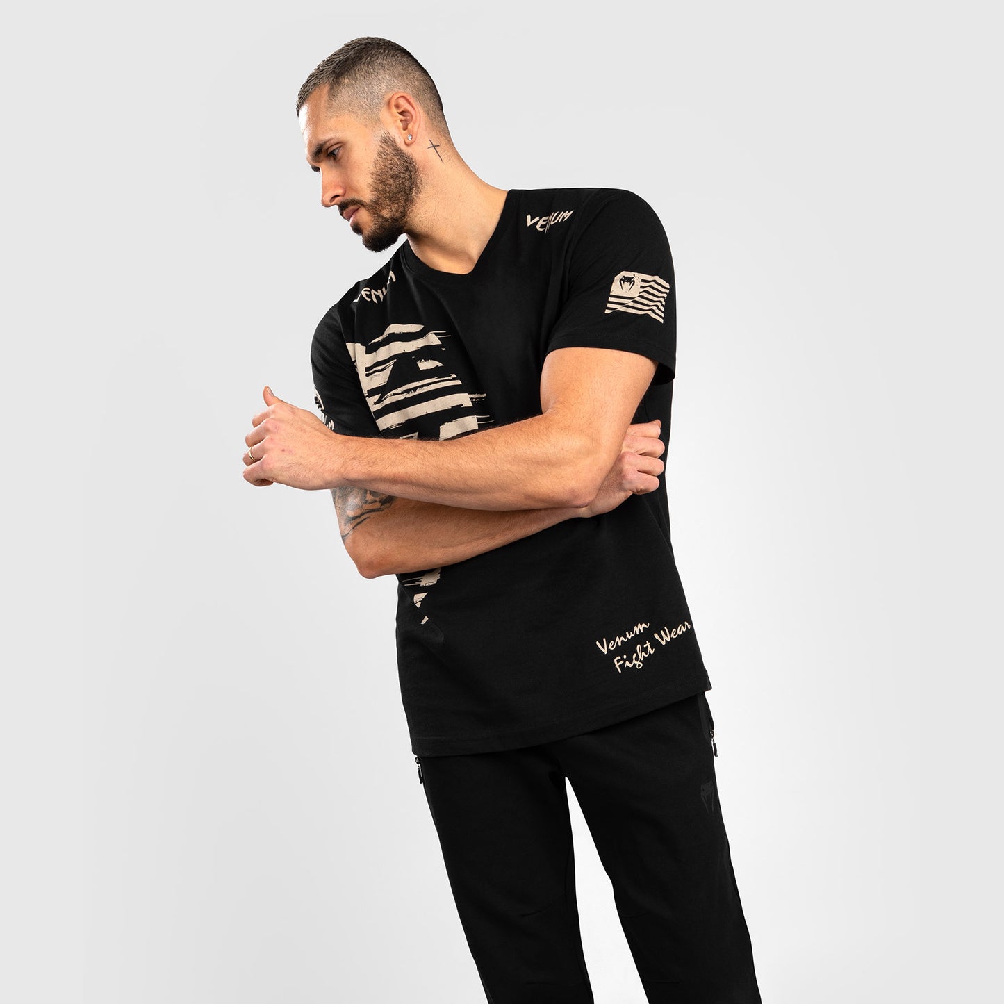 VENUM GIANT USA T-SHIRT - REGULAR FIT - SCHWARZ
