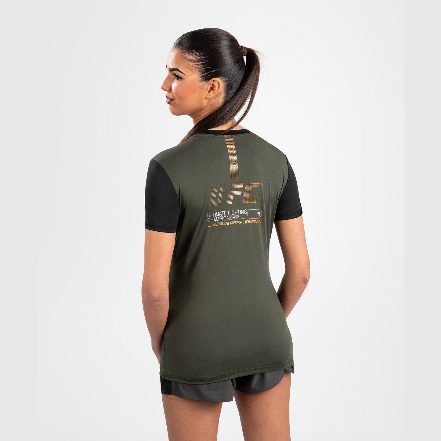 UFC Adrenaline by Venum Fight Week Dry-Tech-T-Shirt für Frauen - Khaki/Bronze