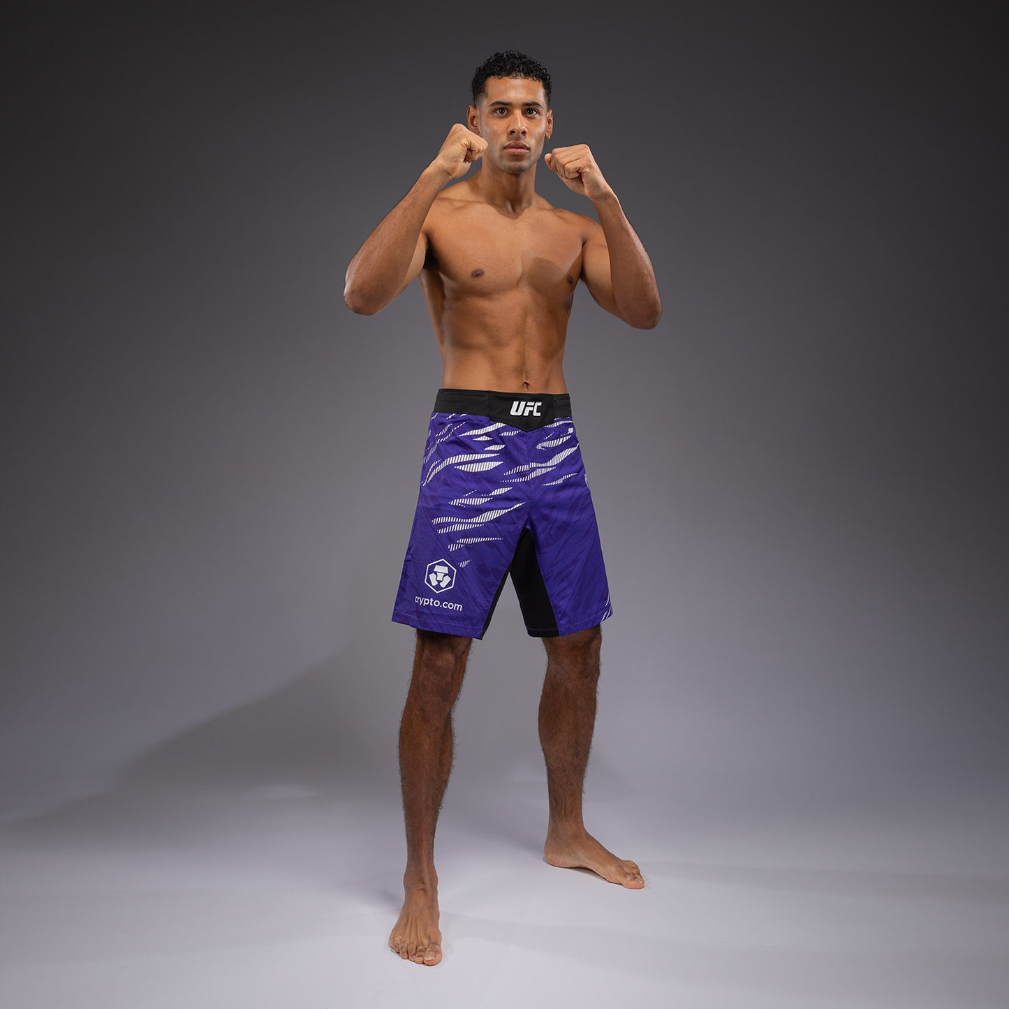 UFC Fusion by Venum Authentic Fight Night Herren Fight Short -Lange Passform - lila