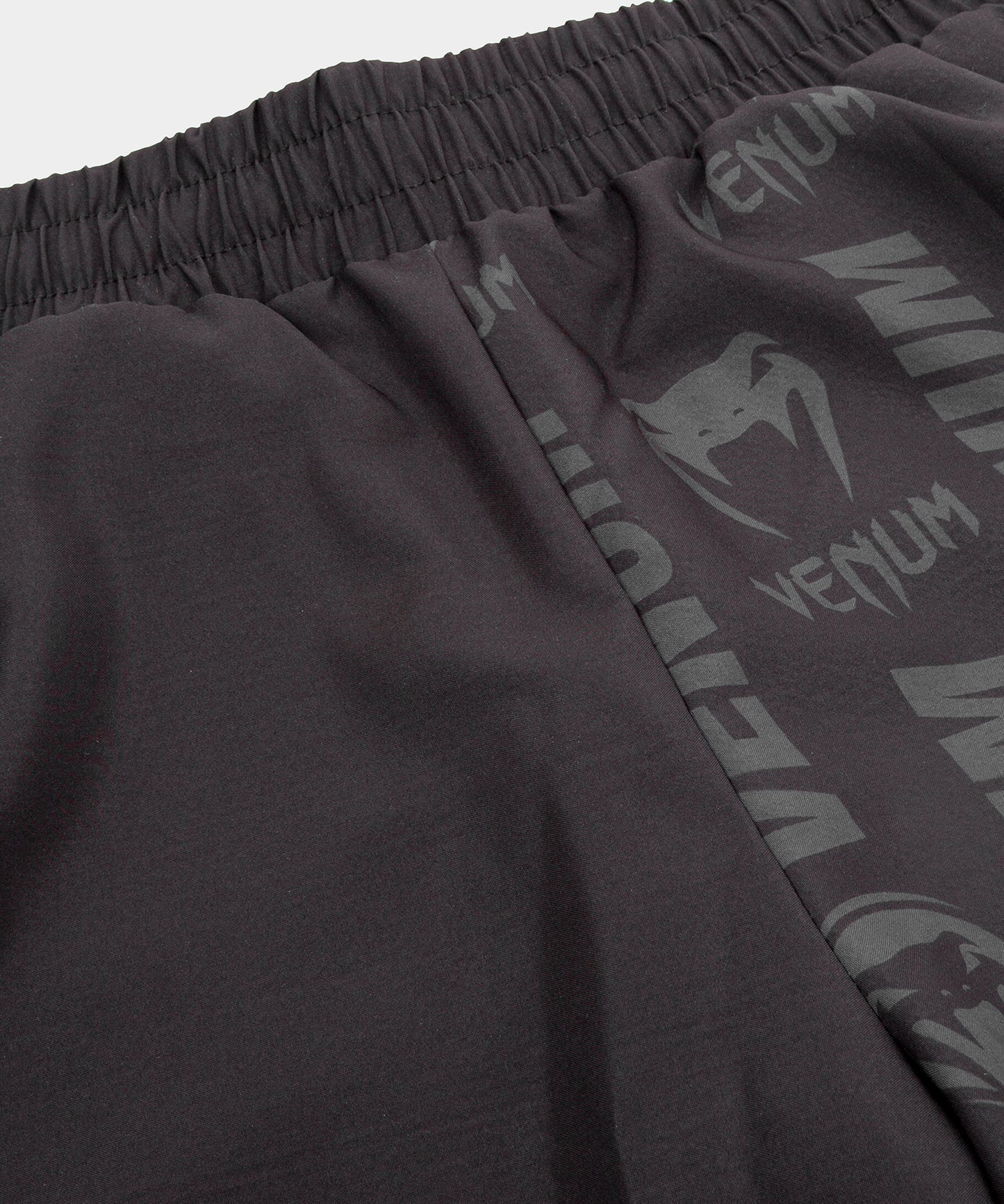 Fitness-Shorts Venum Logos - Schwarz/Schwarz