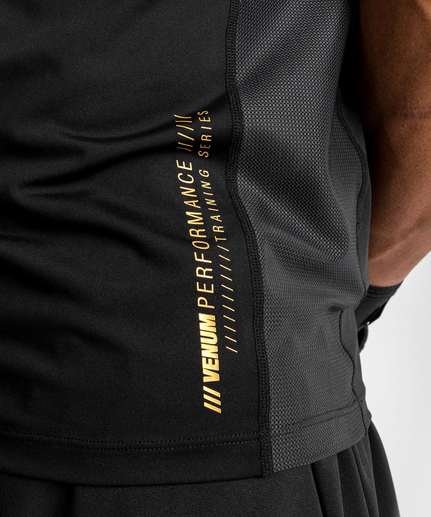 Dry Tech Venum Tempest 2.0 Tank Top : Schwarz / Gold