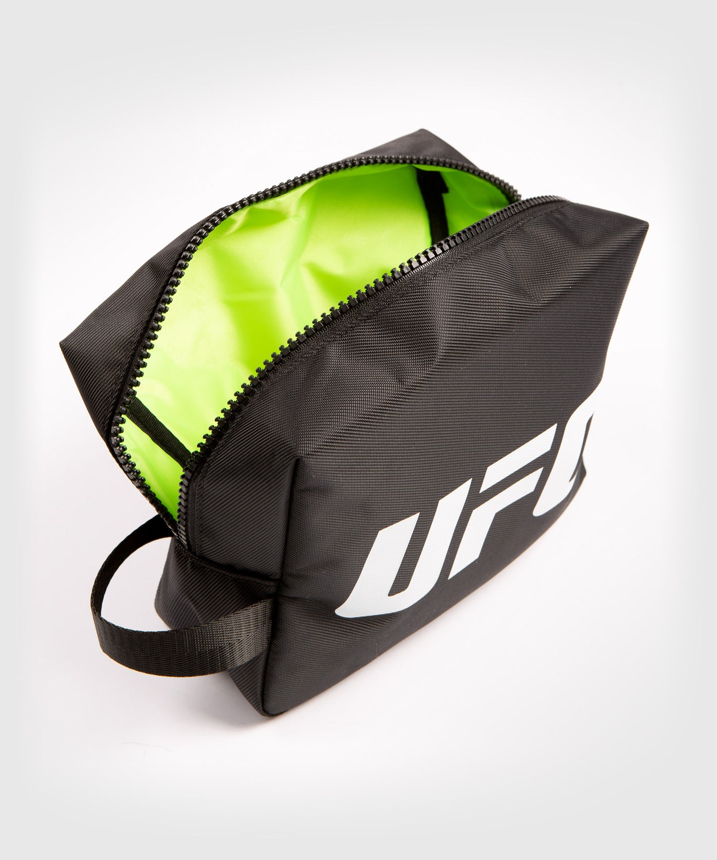 UFC Venum Authentic Fight Week Ausrüstungstasche