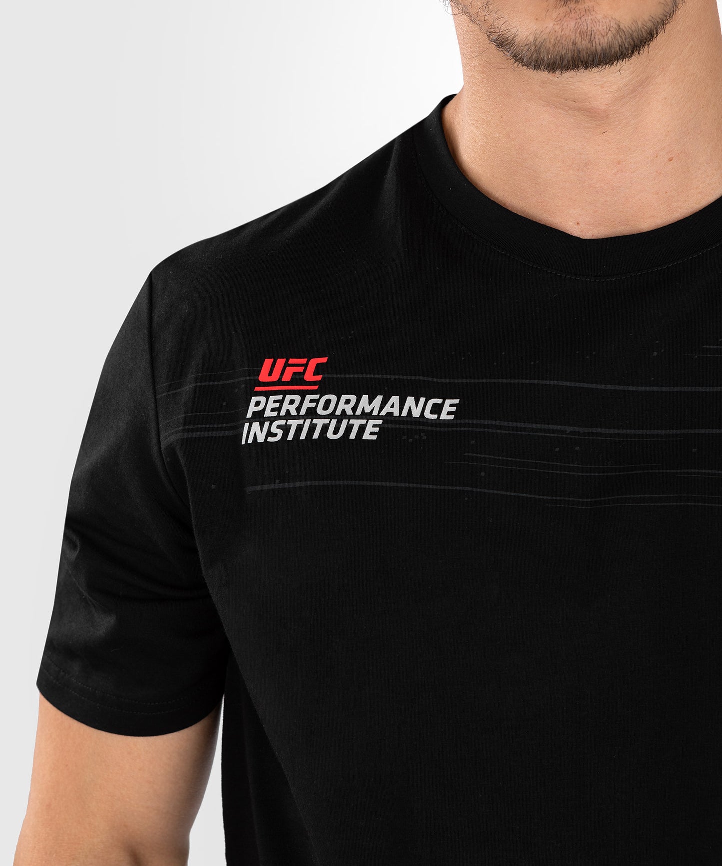T-Shirt Homme UFC Venum Performance Institute 2.0 - Noir/Rouge - T-shirts