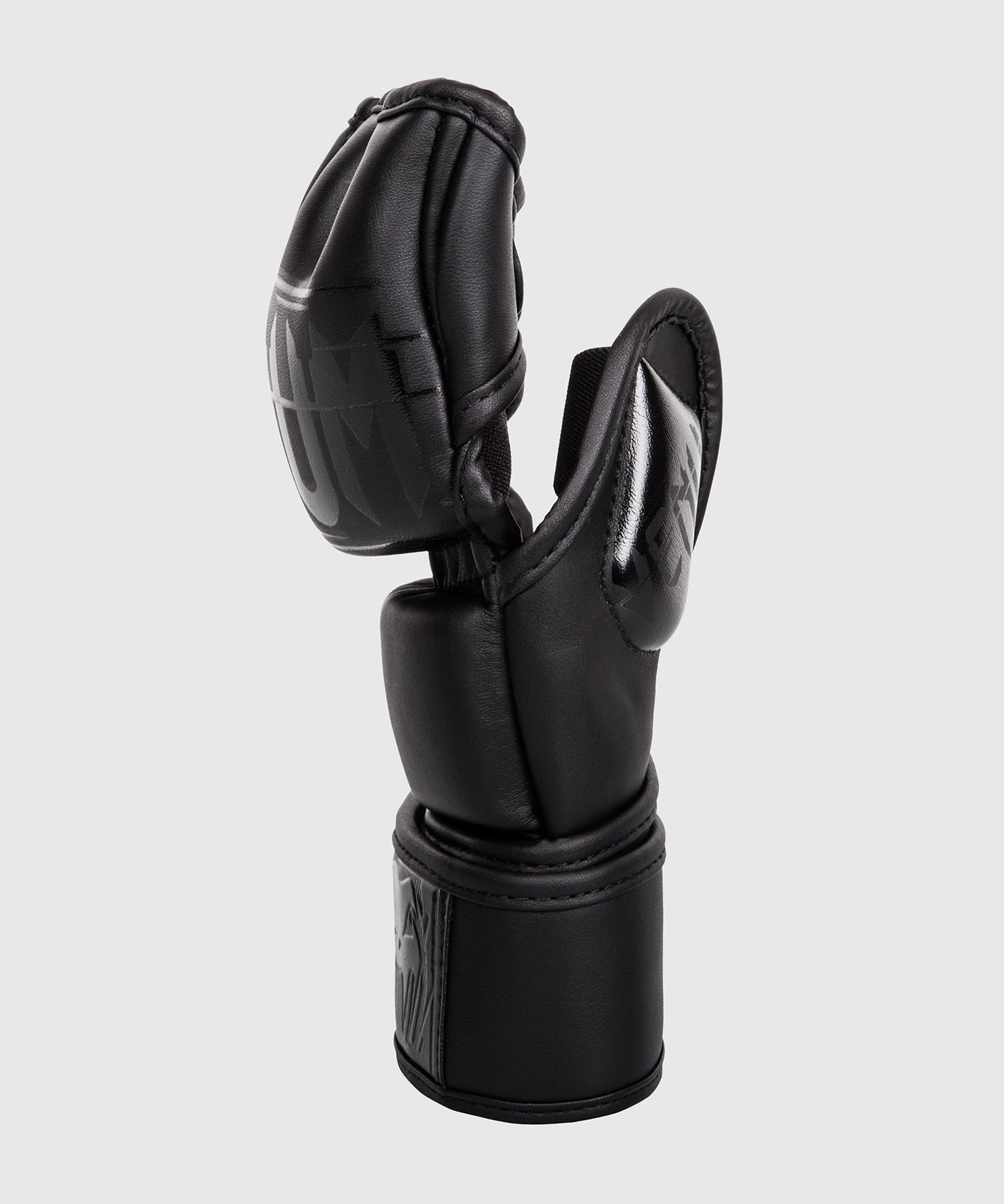 Venum Undisputed 2.0 MMA Handschuhe - Matt/Schwarz