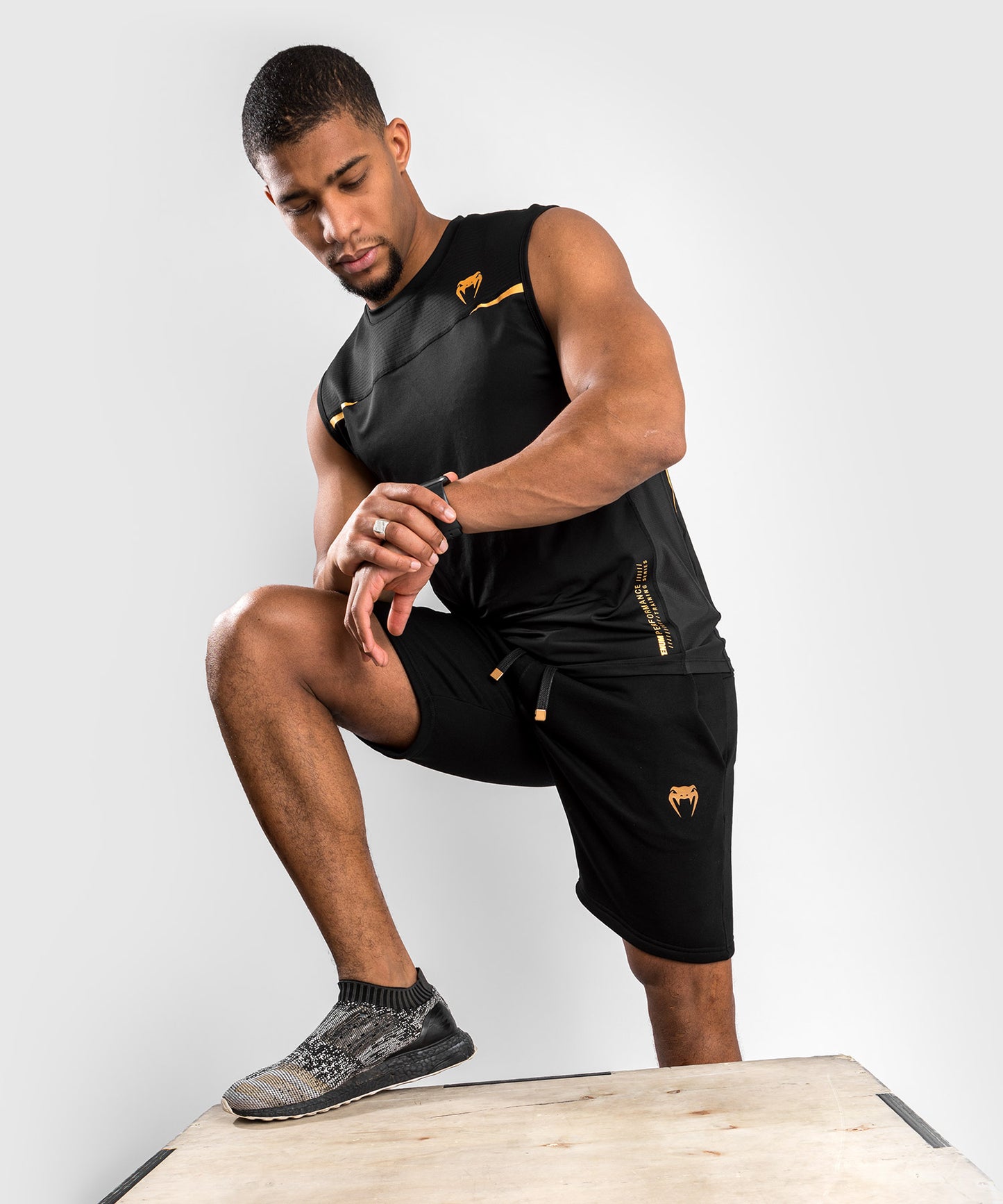 Dry Tech Venum Tempest 2.0 Tank Top : Schwarz / Gold