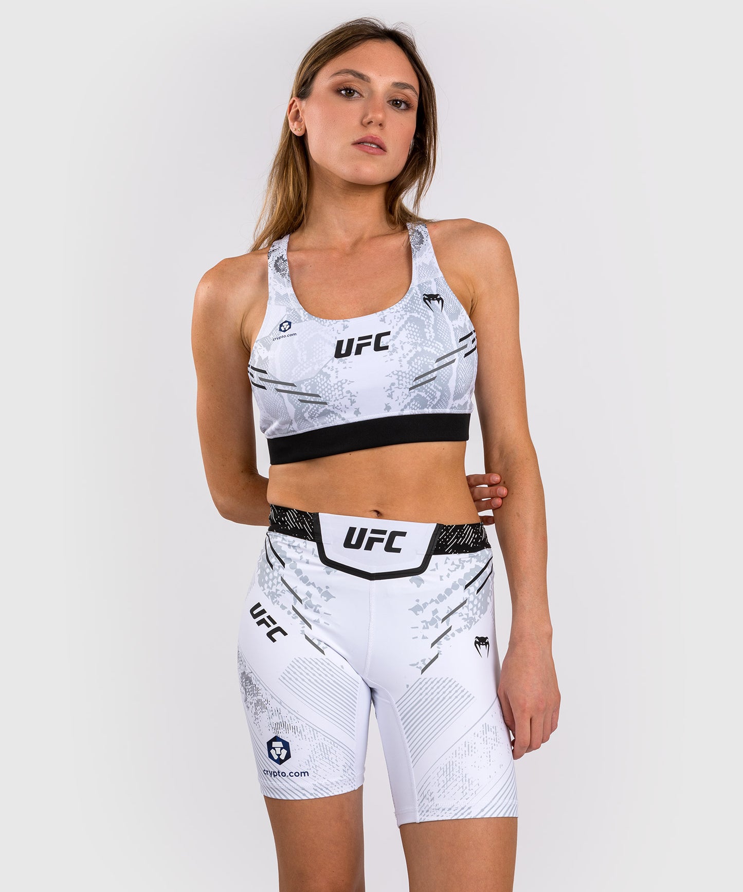 UFC Adrenaline by Venum Authentic Fight Night Vale Tudo Short für Frauen - Lange Passform - Weiß